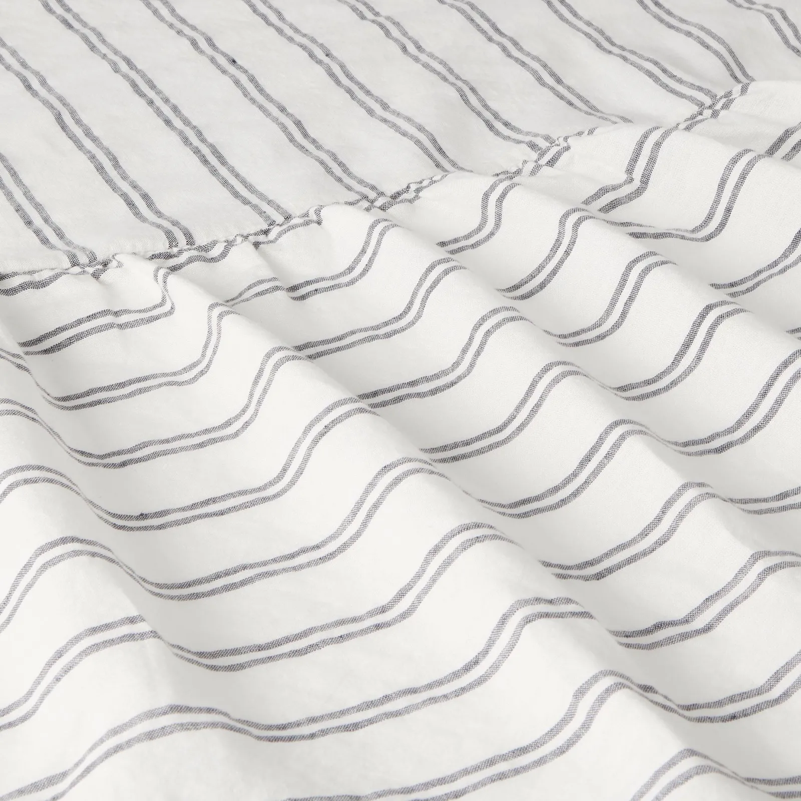 Online Kemptown Stripe Linen Blend Bed Skirt Striped Bedding|Bed Skirts